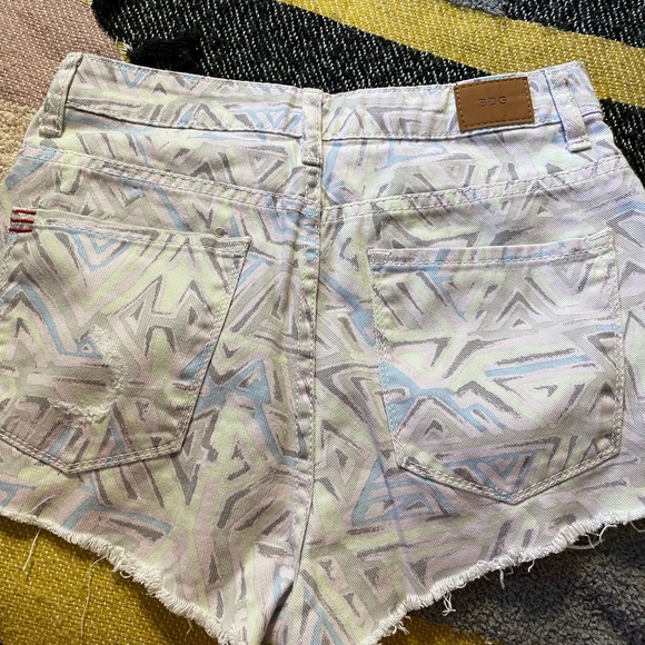 BDG Urban Outfitters Blue Purple Dree Patterned High Rise Cheeky Shorts Size 28 - Picture 5 of 9